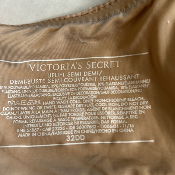 3/$25 Victoria Secret Uplift Semi Demi Underwire Lightly Padded Bra. Size 32DD - Picture 6 of 7